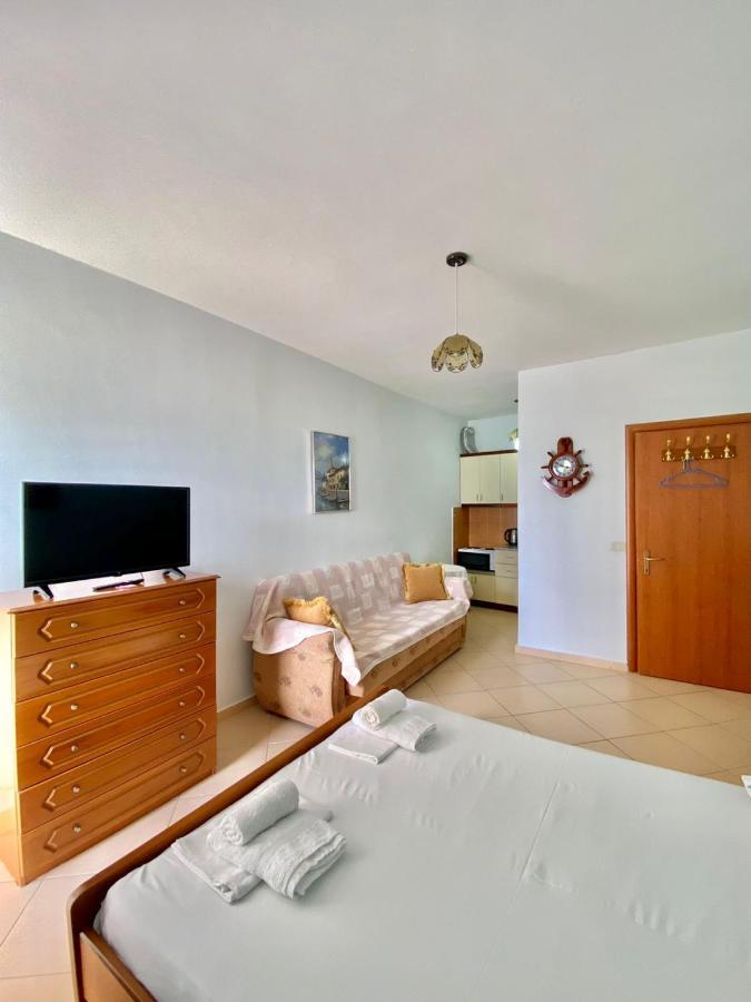 Caramel Sun Studios Apts Sarande Exterior photo